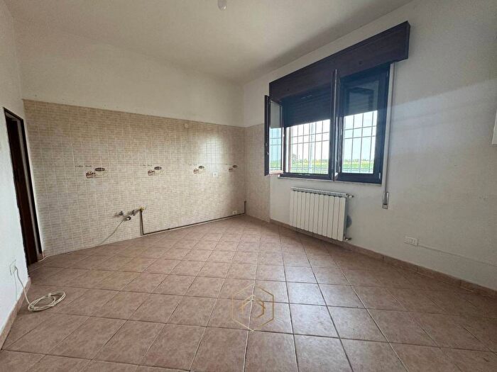 Casa quadrilocale in affitto in Via Lavezzola, Francolino, Ferrara