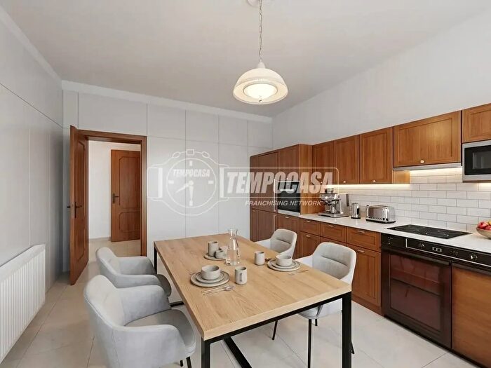 Casa trilocale in vendita in Via Venezia, Lizzanello