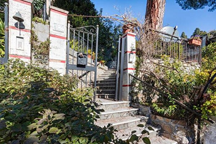 Appartamento quadrilocale in vendita in Corso Nicolò Cuneo, Santa Margherita Ligure