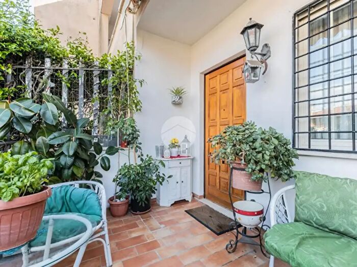 Casa con 8 locali in vendita in Via Carlo Marx, Anguillara Sabazia