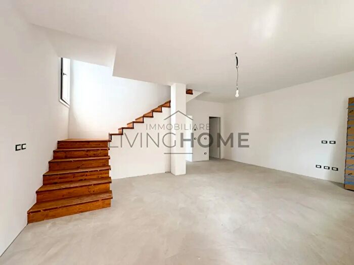 Casa con 5 locali in vendita in Via Zonara, Rimini
