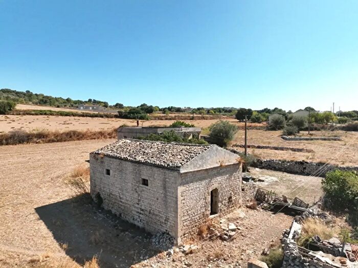 Casa trilocale in vendita in Strada Statale, Modica