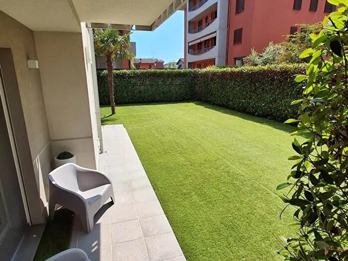Appartamento quadrilocale in vendita in Via Govoni, Piacenza