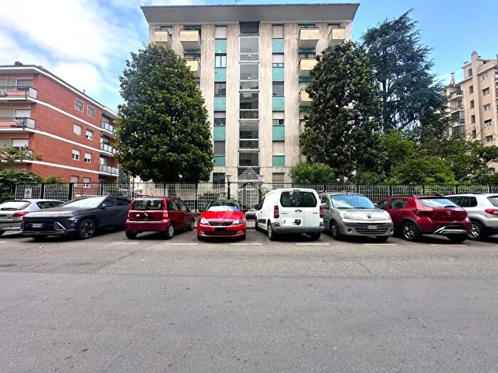 Appartamento bilocale in vendita in Via Vincenzo Maria Coronelli, Milano