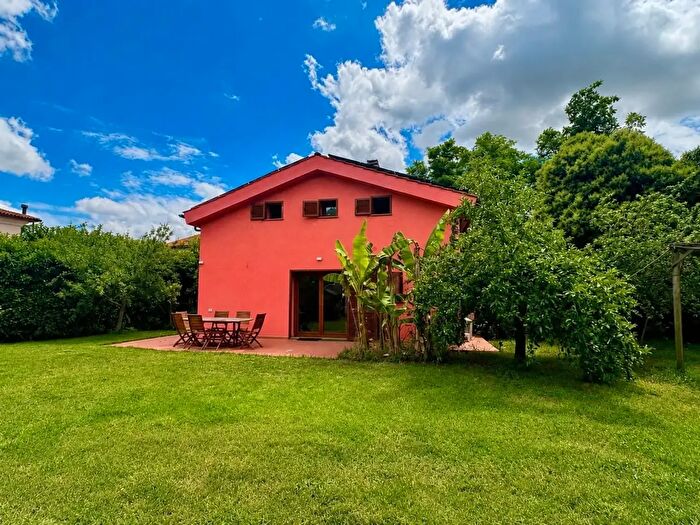 Casa con 6 locali in vendita in Grosseto