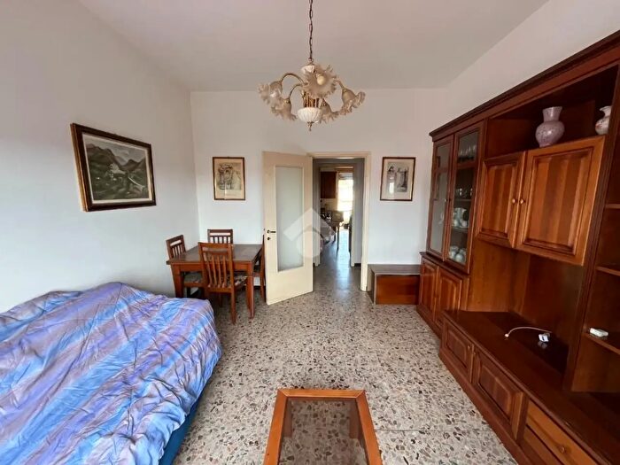 Appartamento bilocale in vendita in Via Campagna, Albizzate
