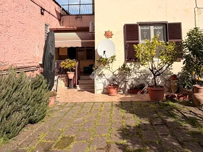 Appartamento trilocale in vendita in Via del Risorgimento, Civita Castellana