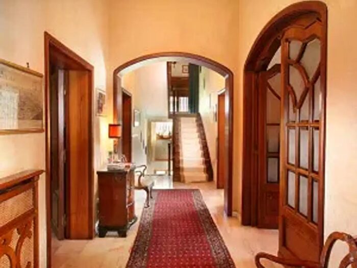 Casa con 6 locali in vendita in Montecatini Terme