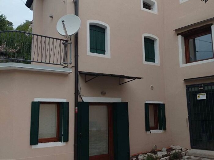 Casa trilocale in affitto in Via Dei Mei n, Santa Maria, Revine Lago