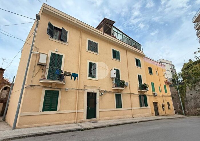 Appartamento bilocale in vendita in Via Antonio Pracanica, Messina
