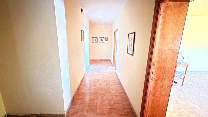 Appartamento con 5 locali in vendita in Corso Europa, Valledoria