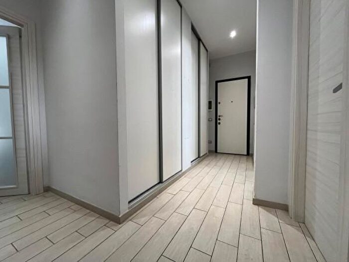 Appartamento bilocale in vendita in Via Attilio Hortis, Roma