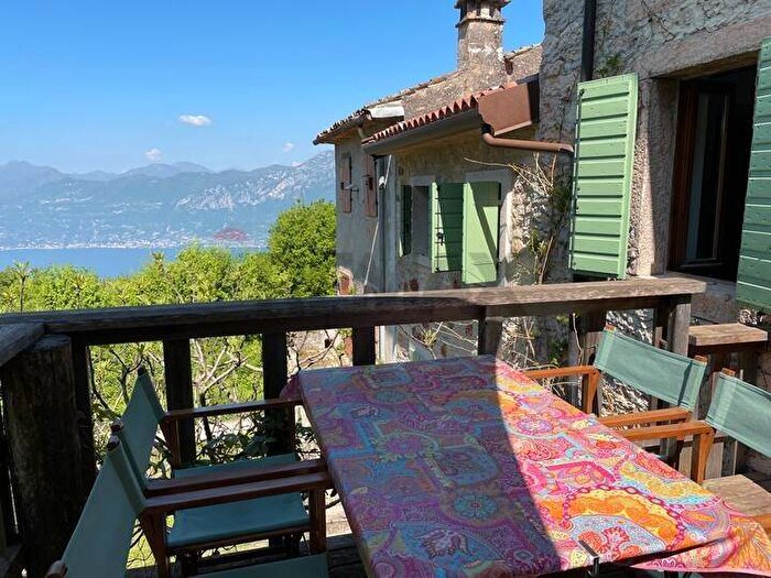 Casa con 6 locali in affitto in San Zeno, San Zeno di Montagna