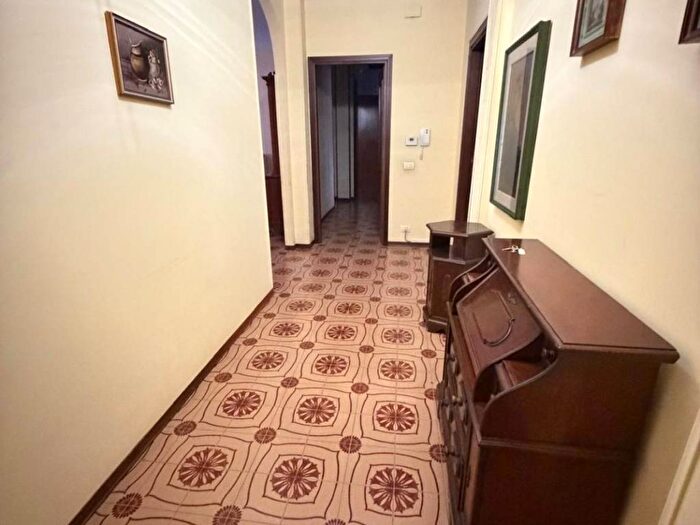 Appartamento trilocale in affitto in Centro, Boretto