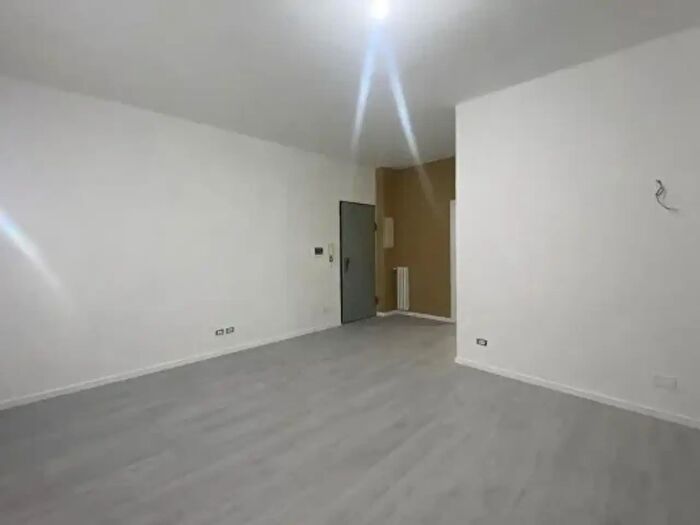 Appartamento quadrilocale in affitto in Via Croce Verde, Asti