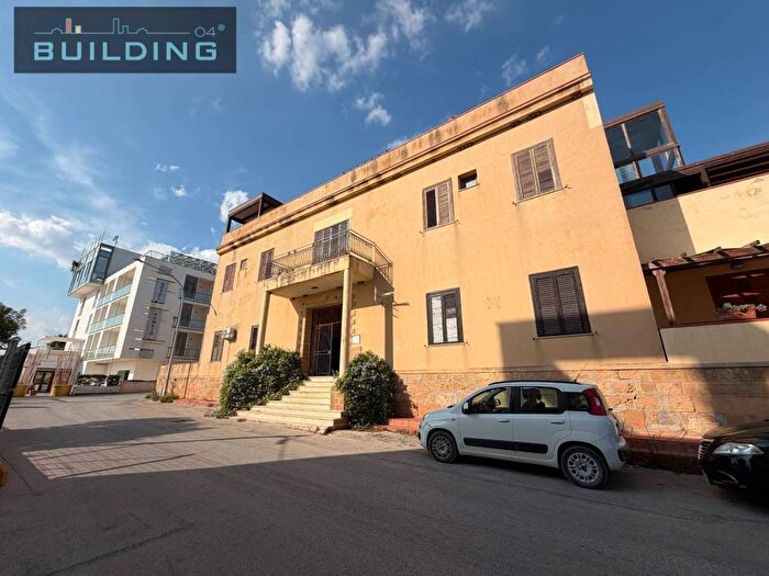 Casa quadrilocale in affitto in Via Palinuro, Marinella, Castelvetrano