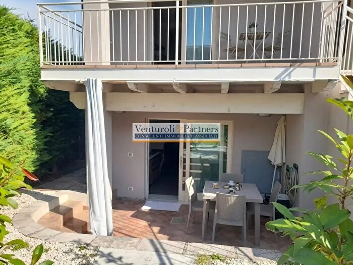 Appartamento trilocale in affitto in Via Guglielmo Marconi, Desenzano Del Garda