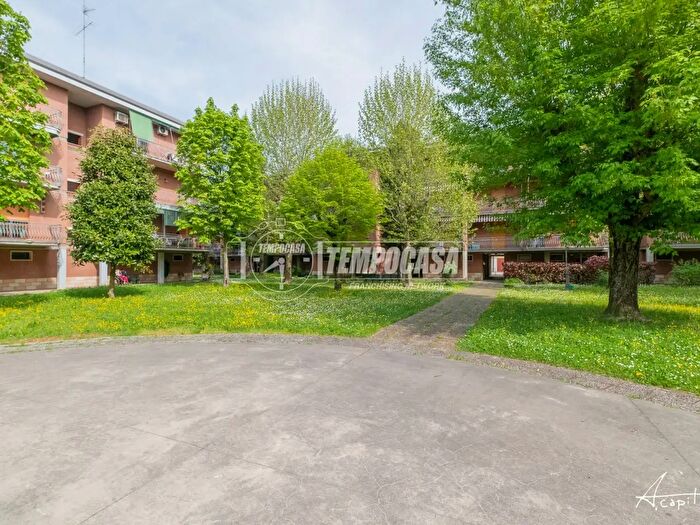 Appartamento quadrilocale in vendita in Via Stradivari C, Modena