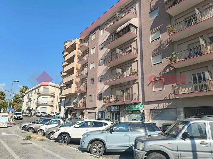 Appartamento trilocale in vendita in Viale della Libertà c, Reggio Calabria