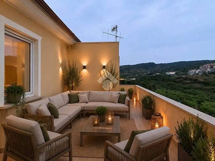 Appartamento quadrilocale in vendita in Via Domenico Millelire, Castelsardo