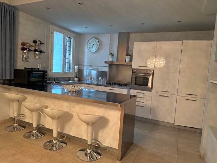 Appartamento con 6 locali in affitto in Via San Giuseppe, Centro, Formigine