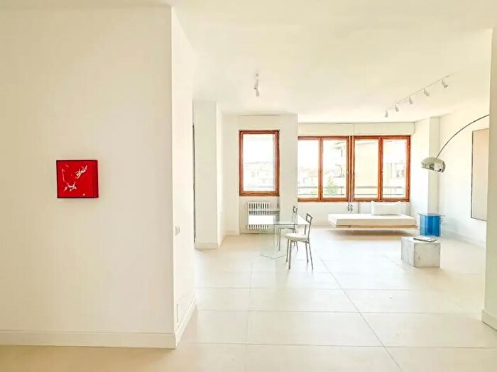 Appartamento trilocale in vendita in Viale Monza, Milano