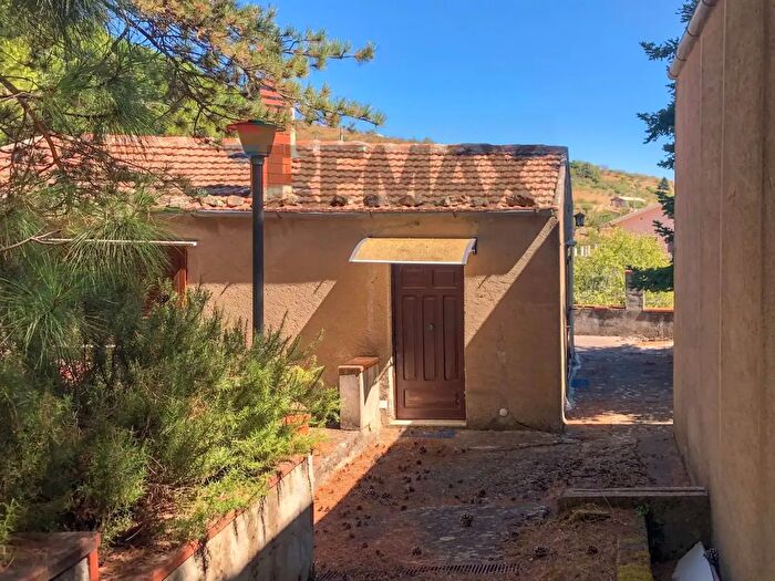 Casa con 8 locali in vendita in Contrada Grillo Snc, Petralia Soprana
