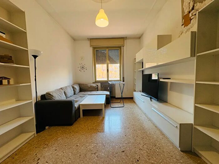 Appartamento quadrilocale in vendita in Via P Crescio, Piacenza