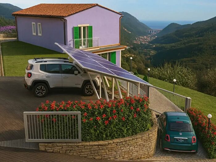 Appartamento trilocale in vendita in Via Lanfranchi, Magliolo