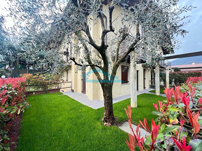 Appartamento trilocale in vendita in Timoline, Corte Franca