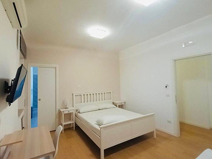 Appartamento bilocale in affitto in Viale Cavalleggeri d'Aosta, Fuorigrotta, Napoli