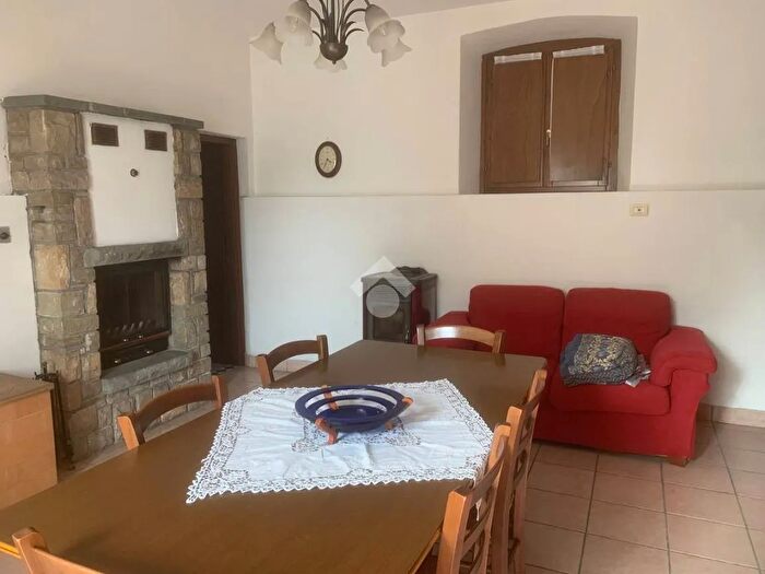Casa con 5 locali in vendita in Via Roma, Villongo
