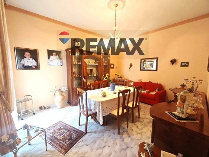 Appartamento trilocale in vendita in Via Solferino, Catania