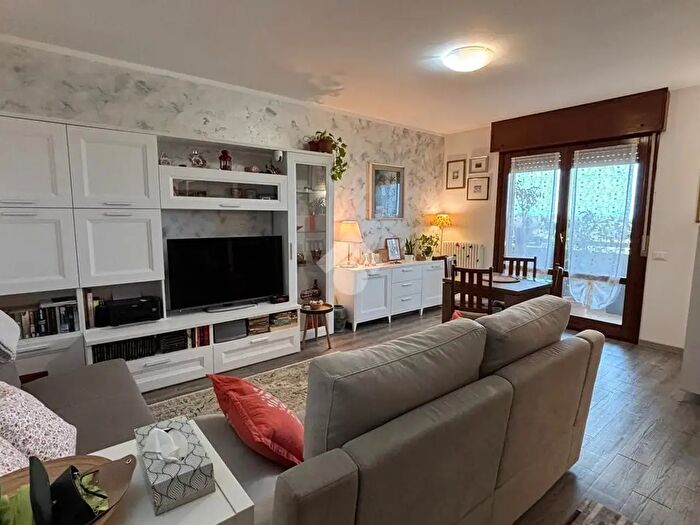 Appartamento trilocale in vendita in Via Belli, Cadoneghe