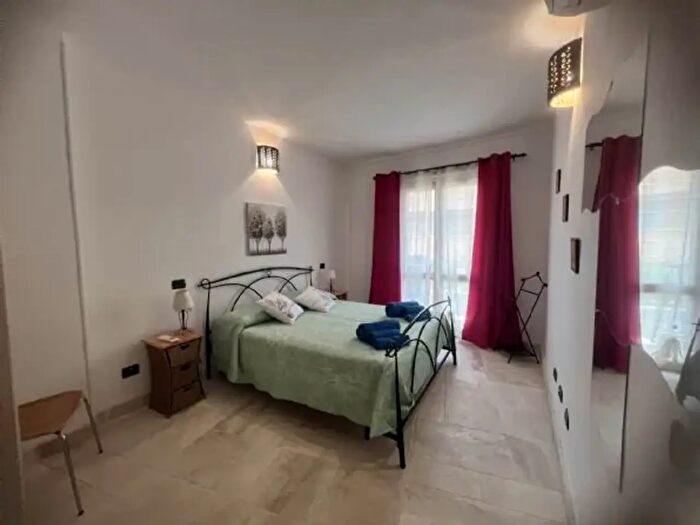 Appartamento quadrilocale in vendita in Via Don Vico, La Maddalena