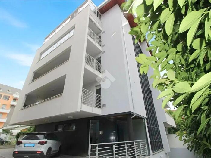 Appartamento trilocale in vendita in Via Benedetto Croce, Pescara