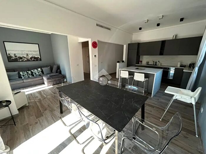 Appartamento con 6 locali in vendita in Via al Carmelo, Rapallo