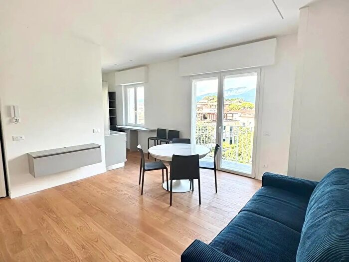 Appartamento trilocale in vendita in a G Verdi, Massa