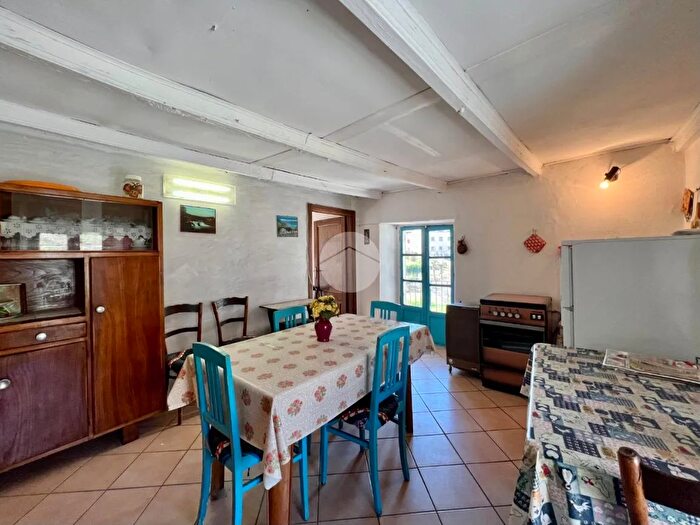 Appartamento bilocale in vendita in Piazza Ventiquattro Maggio, Viu