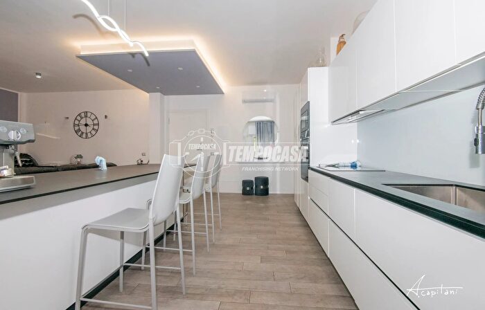 Appartamento trilocale in vendita in Modena