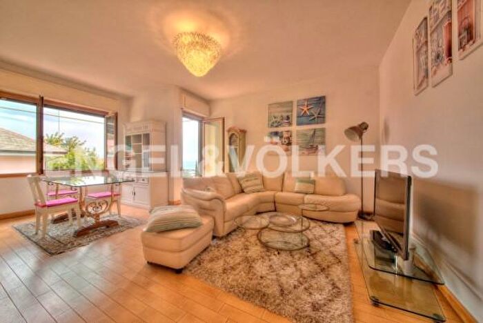 Appartamento con 5 locali in affitto in Via Privata Giovo, Santa Margherita Ligure