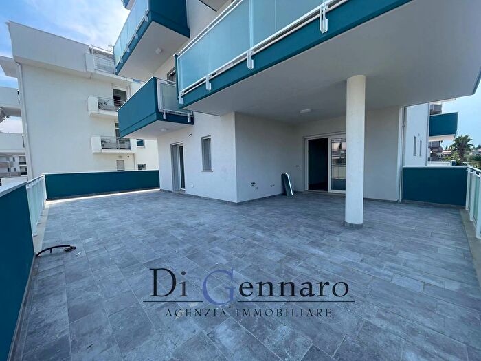 Appartamento trilocale in vendita in Via Ennio Flaiano Snc, Alba Adriatica