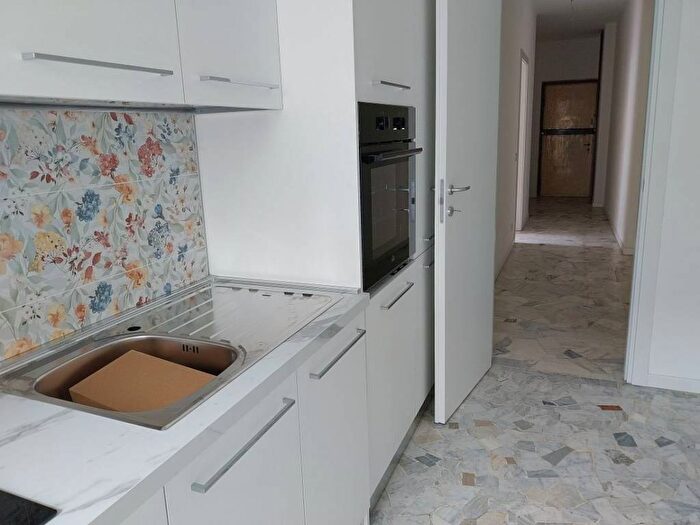 Appartamento bilocale in affitto in Piazza Geremia Bonomelli, Lodi Brenta, Milano
