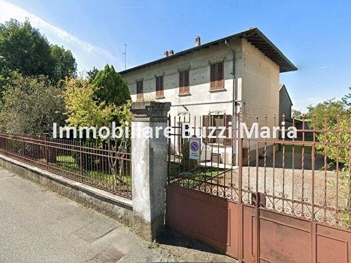 Casa quadrilocale in vendita in Cuggiono