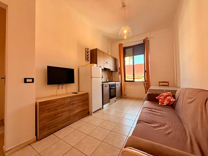 Appartamento bilocale in affitto in Via Bordighera, Famagosta, Milano