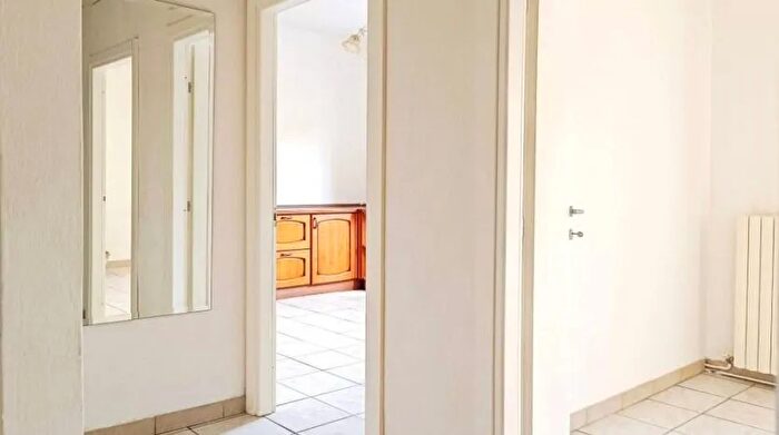 Appartamento trilocale in vendita in Via Alessandro Volta Cento Cento Paese Ferrara, Cento