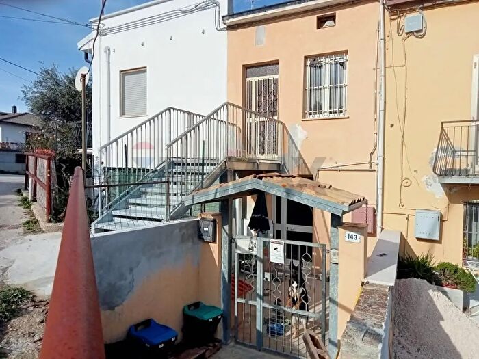 Casa quadrilocale in vendita in Contrada Follani, Lanciano