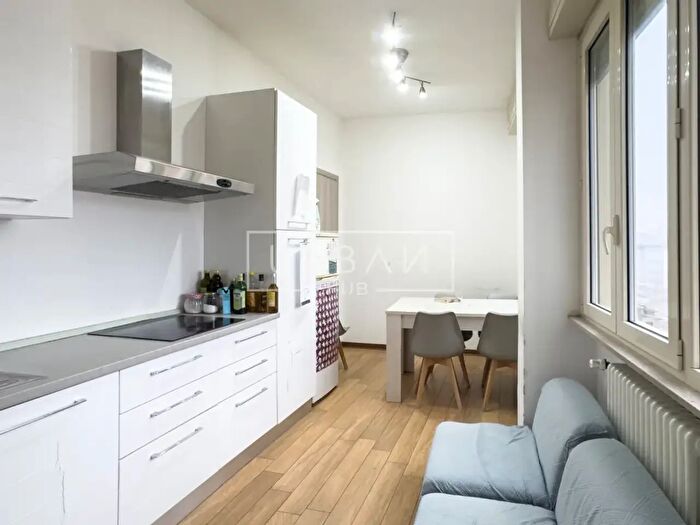 Appartamento con 6 locali in vendita in Via Cignani, Forli