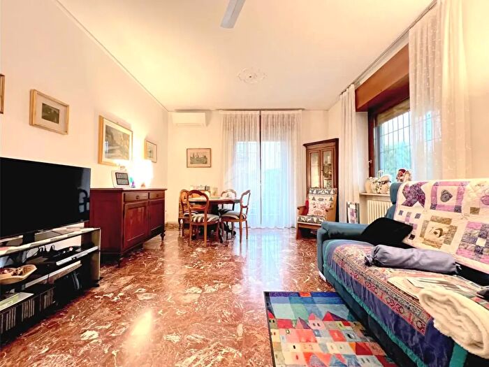 Appartamento quadrilocale in vendita in Via Brigata Sassari, Verona