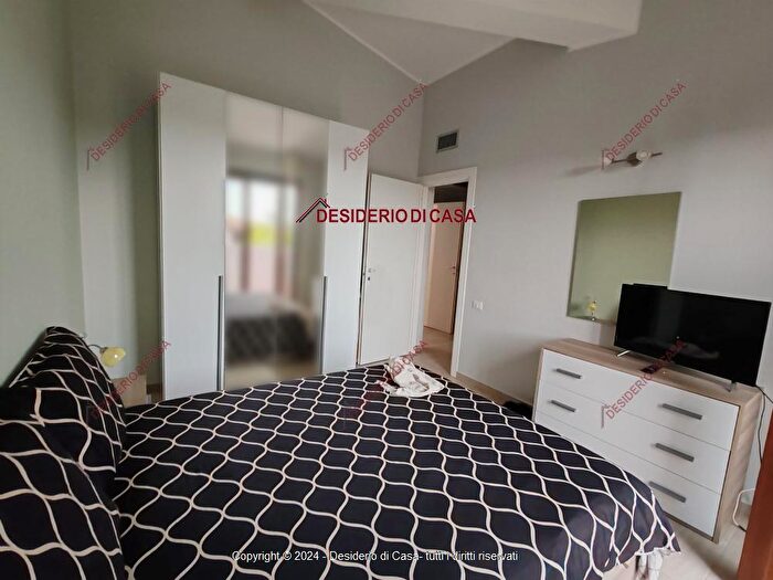 Casa bilocale in vendita in Xrjpf Contrada Pistavecchia Pa Italia, Campofelice Di Roccella